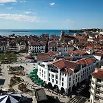 Bizipoz Hotel
