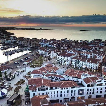 Bizipoz Hotel